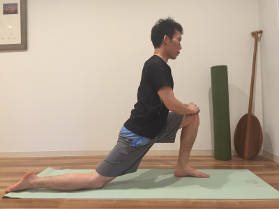 ストレッチ 太もも