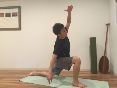 ストレッチ 太もも