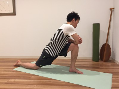 ストレッチ 太もも