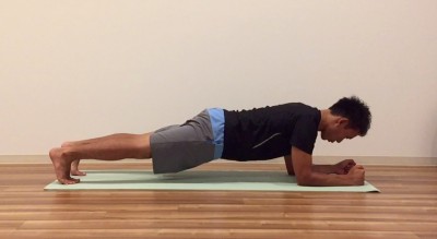 サーフィンでのバランス感覚を高める体幹トレーニング1