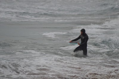 初・中級サーファーのサーフ&ピラティス イベントのタイムスケジュール