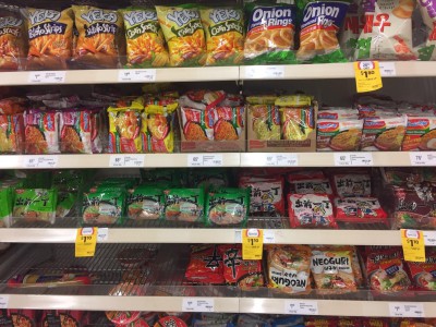 オーストラリア 日本食 スーパー インスタントラーメン