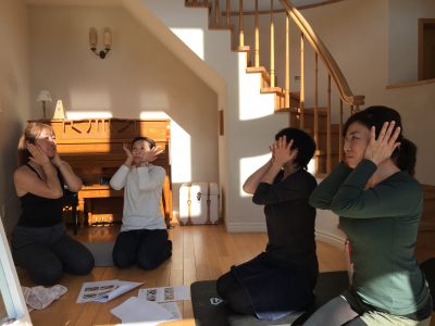 湘南美女会 アゴとこめかみをほぐす