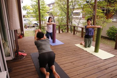 湘南美女会 肋骨を伸ばす