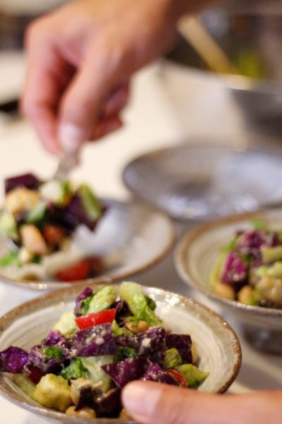 500カロリーお腹痩せランチのサラダ盛り付け