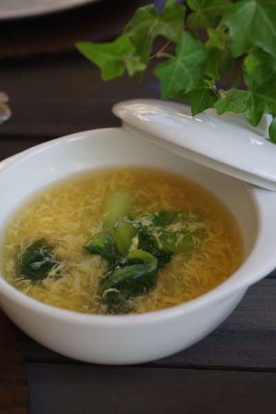 体ぽかぽか。卵と青菜のふわふわスープ