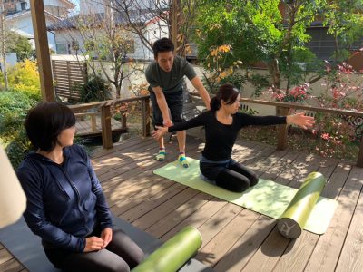第10回 湘南美女会 胸を開く