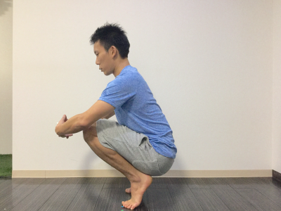 かかとをつけてしゃがめない