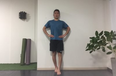 美脚エクササイズ スタートポジション